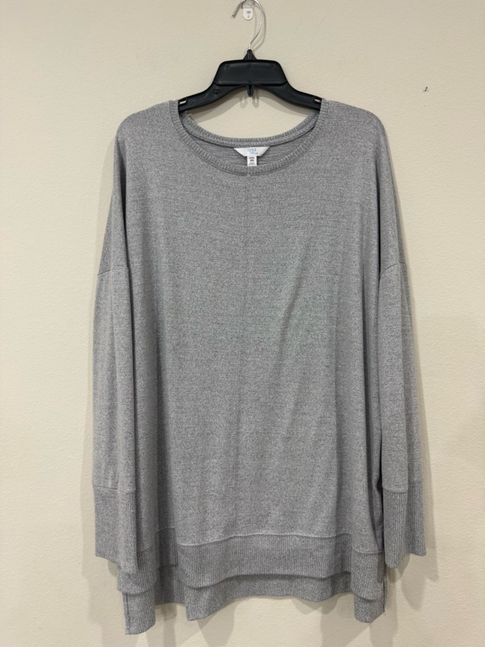 Time and Tru Light Gray Ribbed Crewneck Sweater